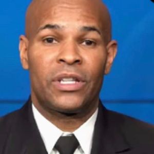 Meet your Posher, Derrick